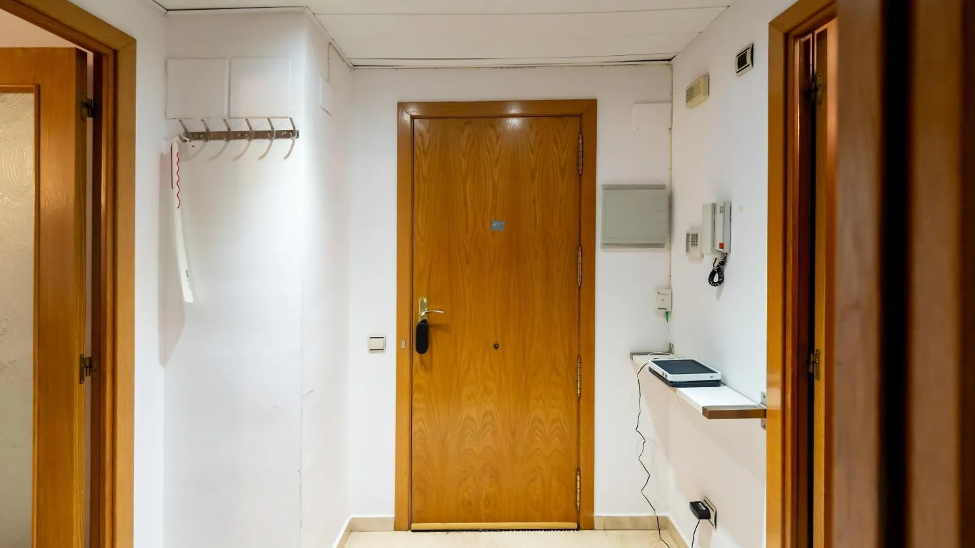 Comfy Downtown + Private Terrace Apartment Barcelona